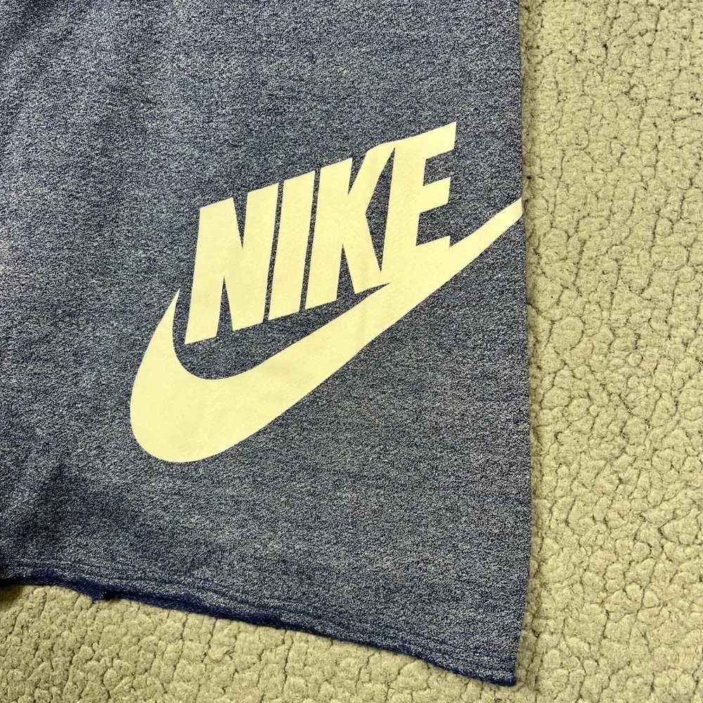 Nike Sportswear Alumni French Terry Shorts Mens Small‎ Blue Heather AR2375-494